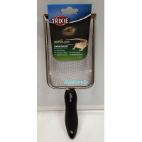 Trixie Sieve scoop